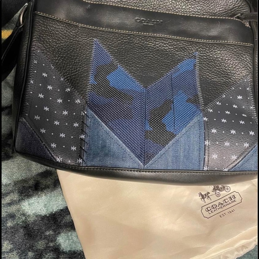 Coach crossbody bag , great condition